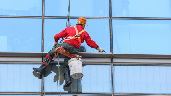 商務樓高空外墻清洗的相關規(guī)范和要求有哪些？美汐清潔告訴您
