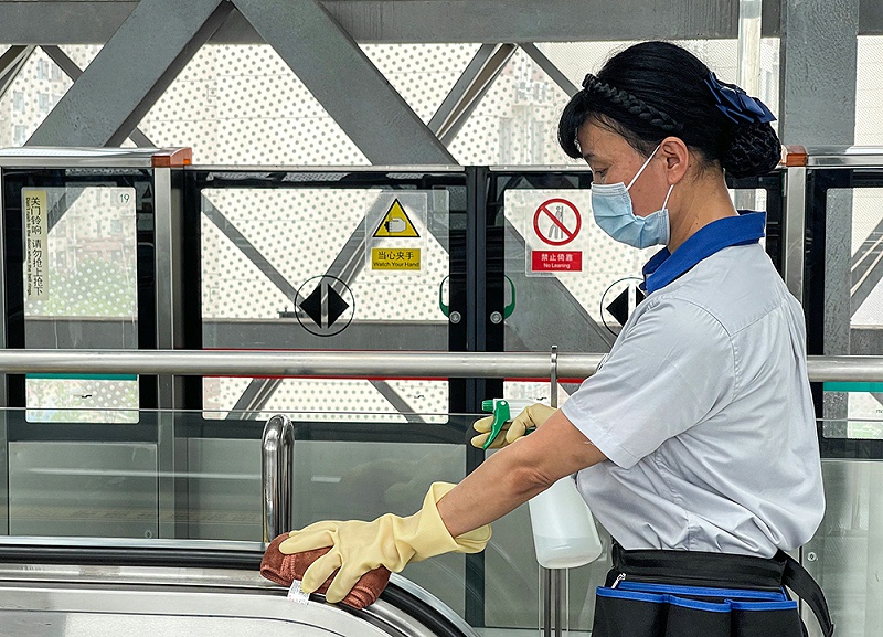 北京保潔公司,電動扶梯清潔