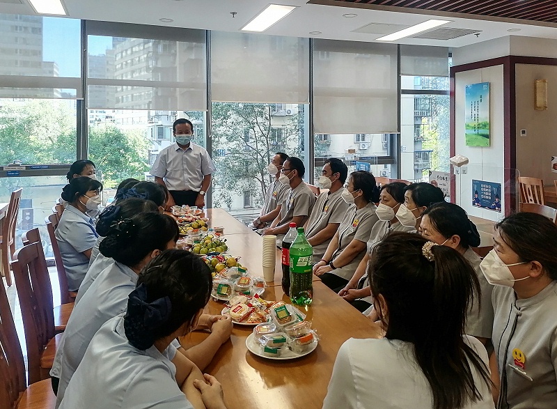 美汐清潔,北京保潔公司, 慰問一線員工